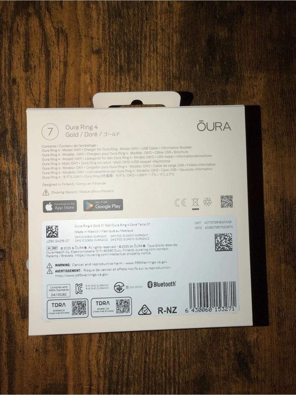 NEW Oura Ring 4 Gold Size 7 + Official Charger + Sizing Kit + Original Box